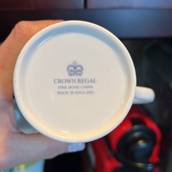 Crown Regal Mugs x 2 - Picture 4 of 4